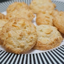 Almond Macaroon Cookies
