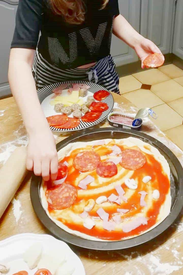build your own pizza