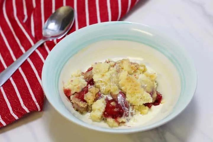 blackberry and apple crumble 