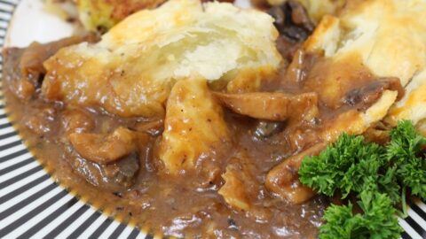 Steak and ale pie with mushrooms