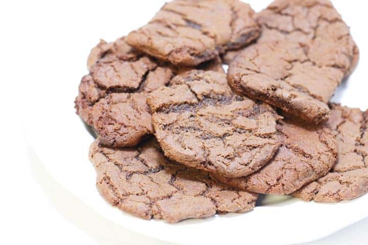 crispy chewy chocolate chip cookies