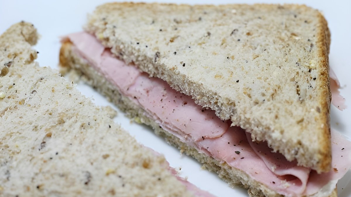 ham mayo sandwich