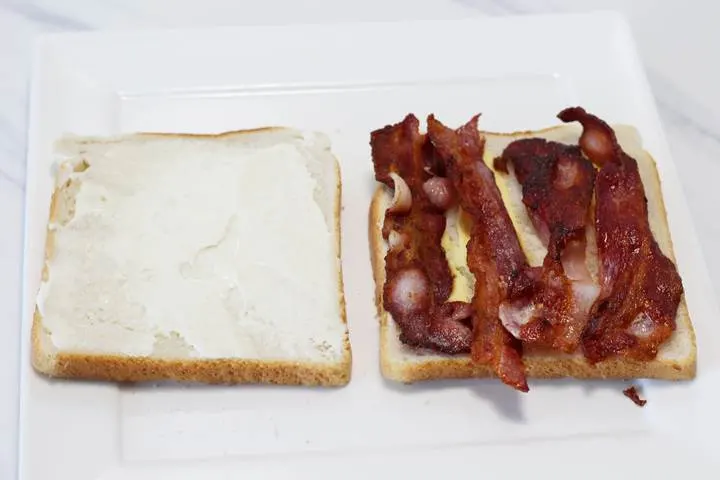 crispy bacon butty