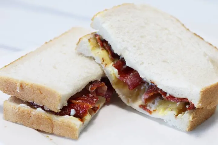 british bacon sandwich