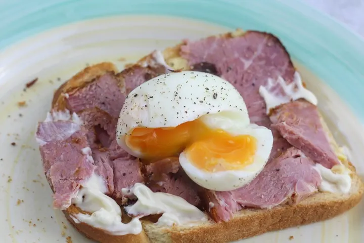 ham eggs toast