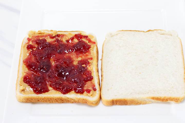 Peanut Butter And Jelly Mix The Iconic Pb J A Classic Part Of Usa Culture