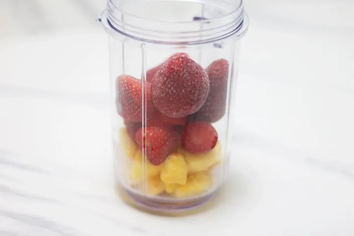 strawberry and mango smoothie