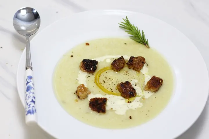 cauliflower soup creamy