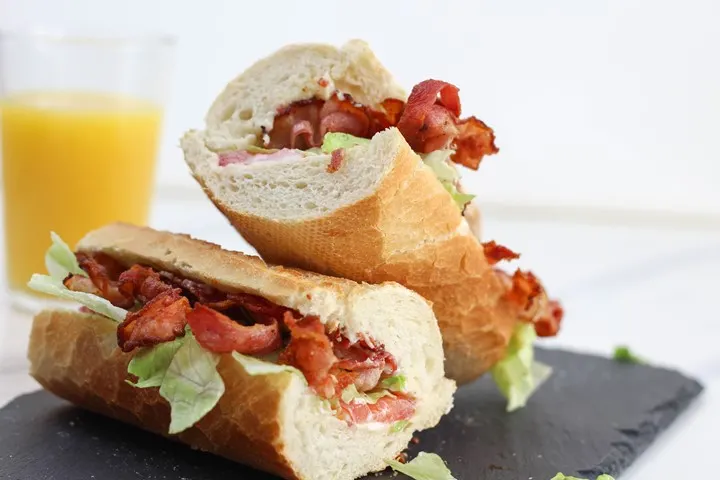 BLT baguette