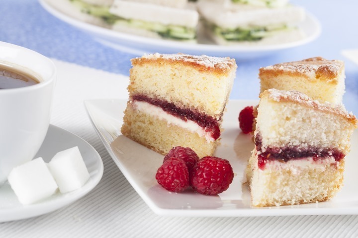 victoria sponge cake