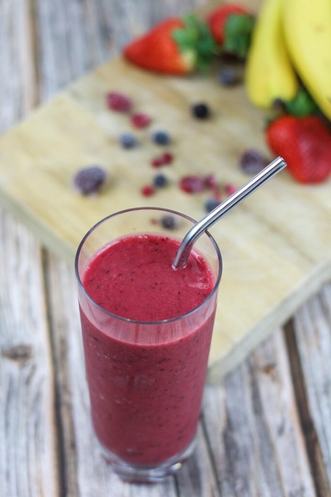 frozen-mixed-fruit-smoothie-a-healthy-way-to-start-the-day