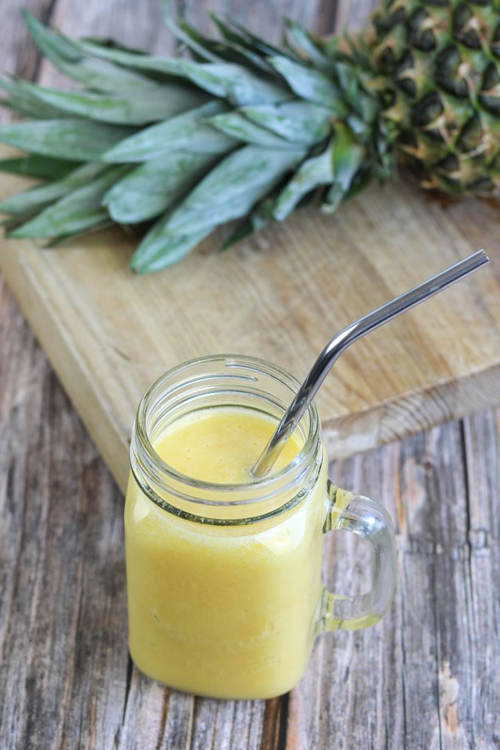 pineapple mango smoothie