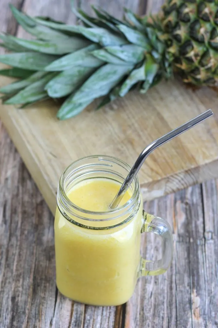 pineapple mango smoothie