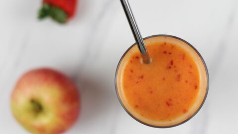 Mango Apple Strawberry Smoothie
