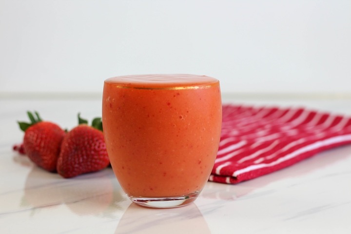 mango strawberry smoothie