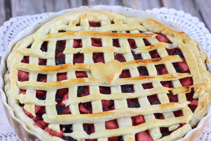 cherry apple latticed pie 