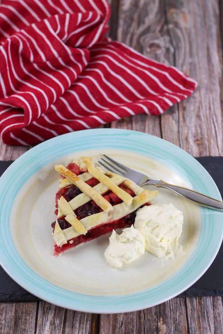 apple and cherry tart