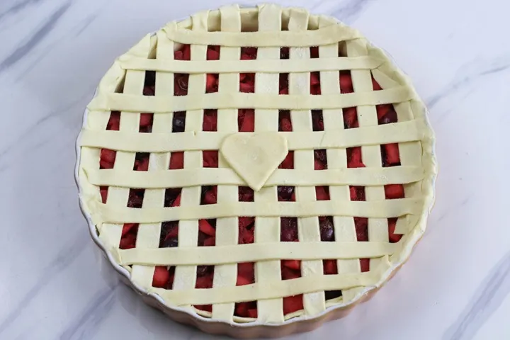 latticed pie crust