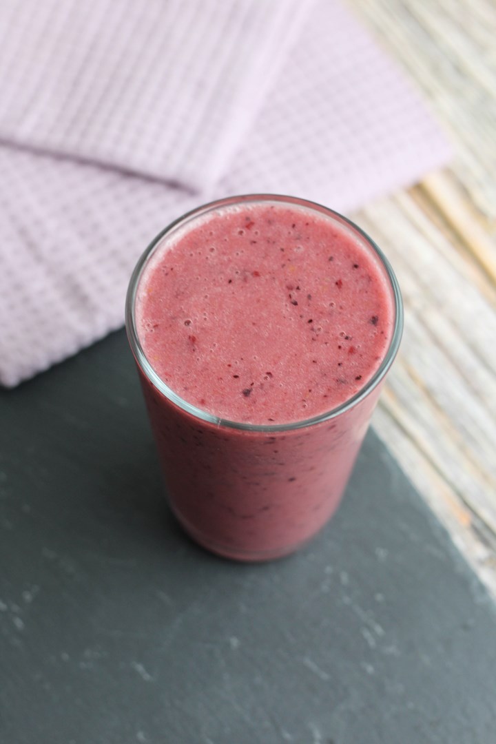 mango cherry banana smoothie