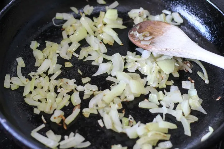 frying onions