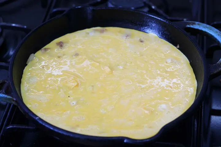 omelette in pan