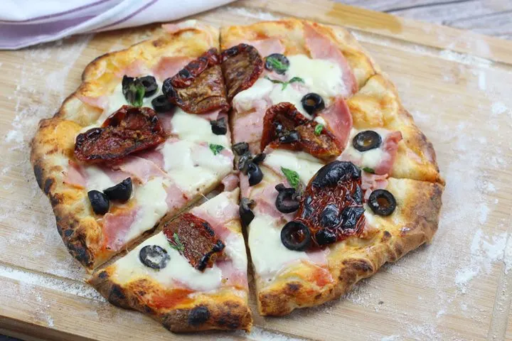 charred pizza