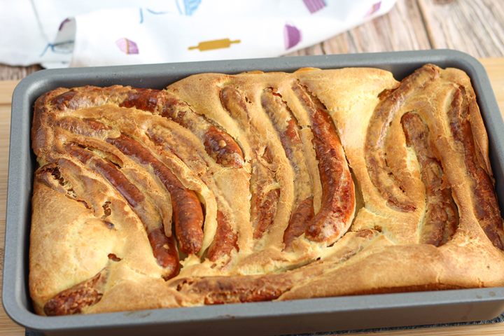 Toad in the hole with gravy