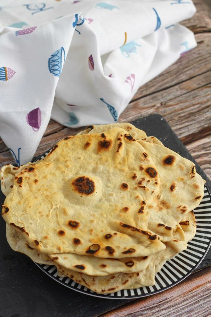 Flatbread Recipe no yeast - super quick and easy, just 3 ingredients!