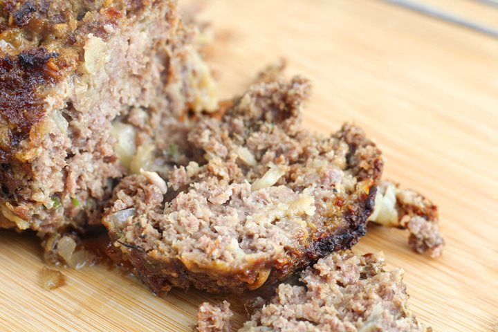 sliced meatloaf