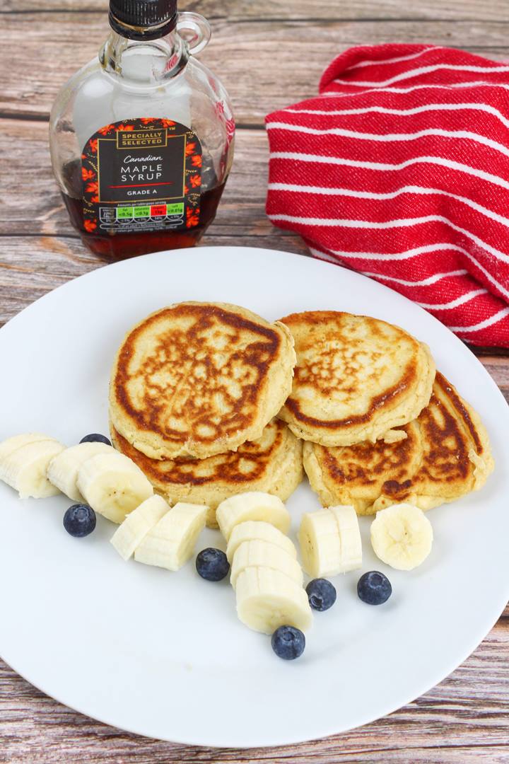 pancakes with blueberries