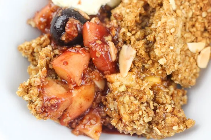 cherry cobbler crisp