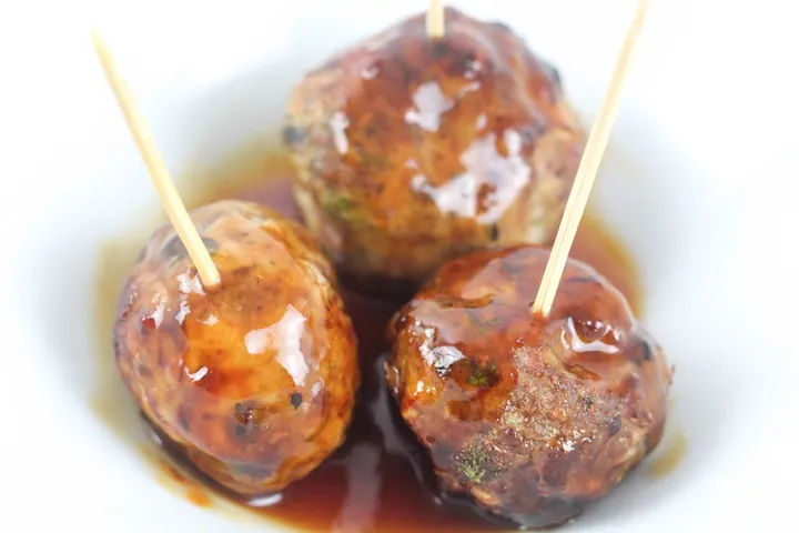 meatballs with dipping sauce