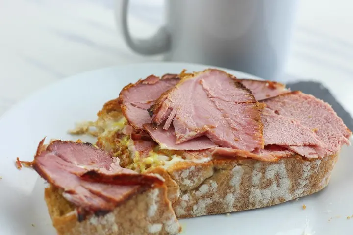 ham on toast