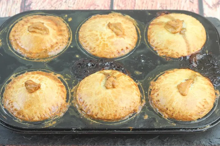 mini beef pot pies