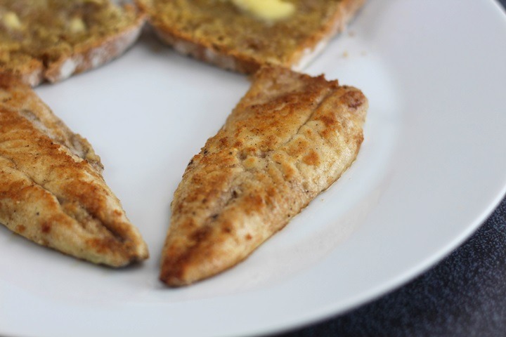 fried atlantic mackerel