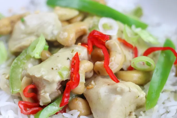 calories in cashew chicken