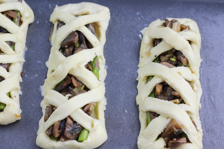 mushroom asparagus tarts