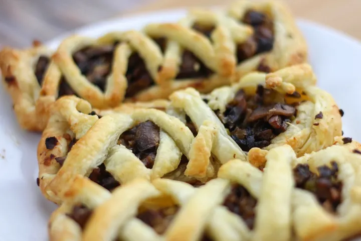 mushroom pie puff pastry