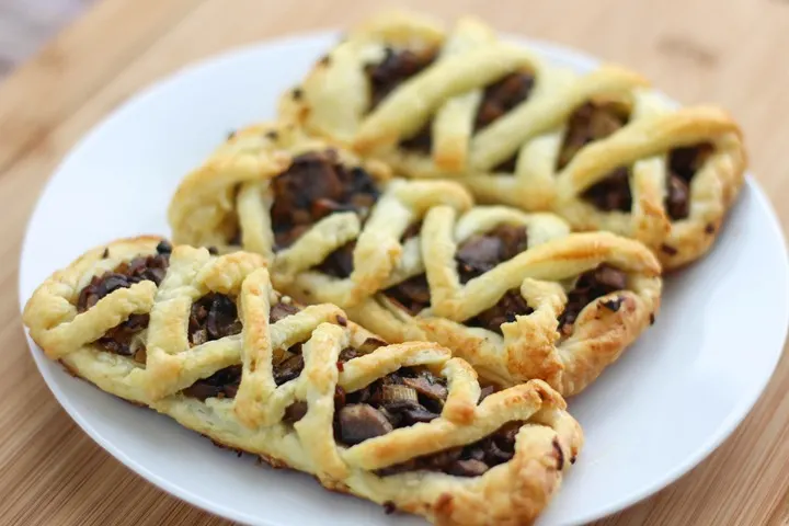 mushroom hand pies