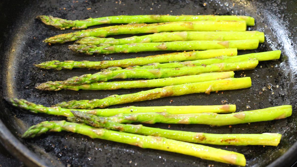 pan fried asparagus