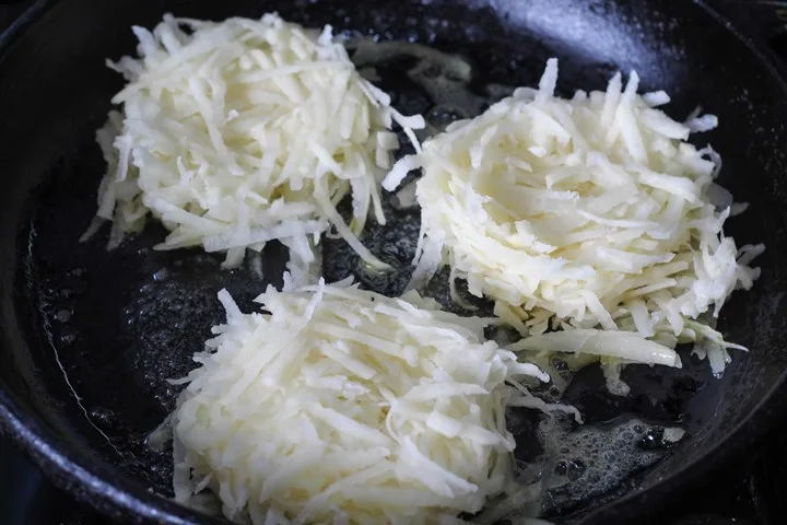 rösti in the pan