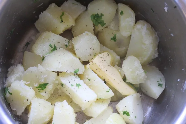 boiled potatoes 