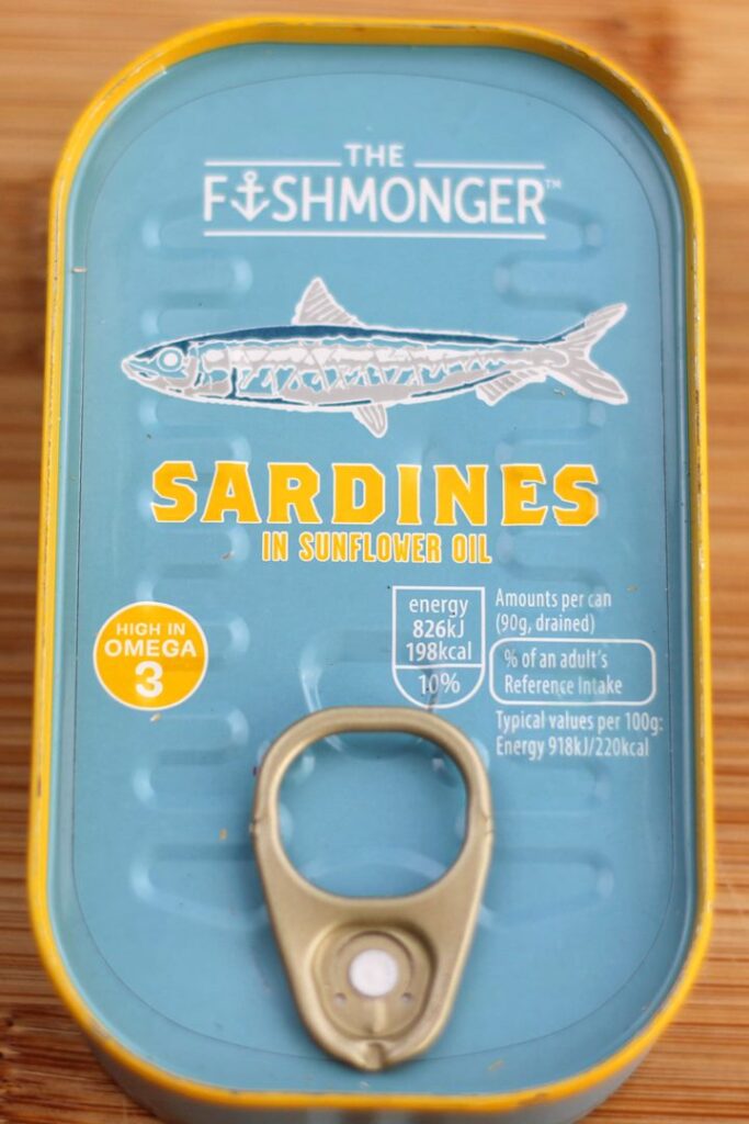 Sardines on Toast - a quick and cheap snack for people with little time..