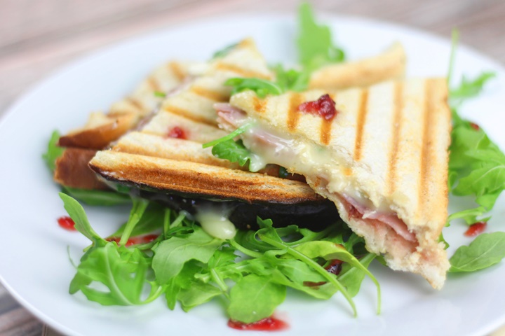 Brie and Cranberry Toastie