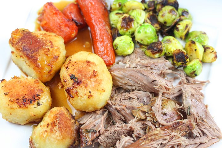 roast lamb with vegetables