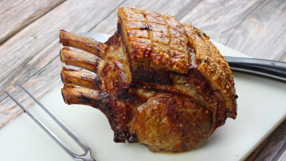 Pig Rack Meat Roast Rack of Pork with Crispy Crackling - a perfect Sunday dinner