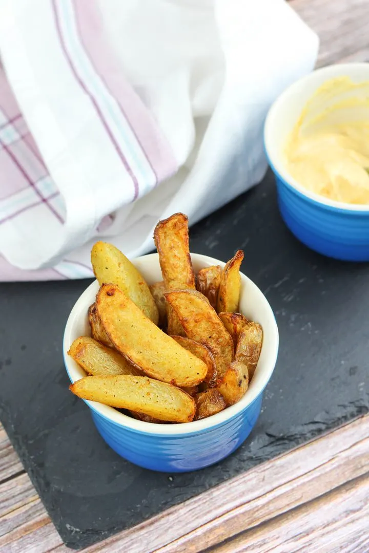 chunky chips with dip