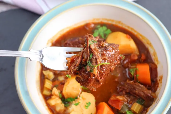 instant pot hungarian beef goulash