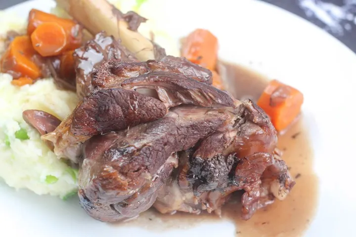 slow cooked lamb shanks