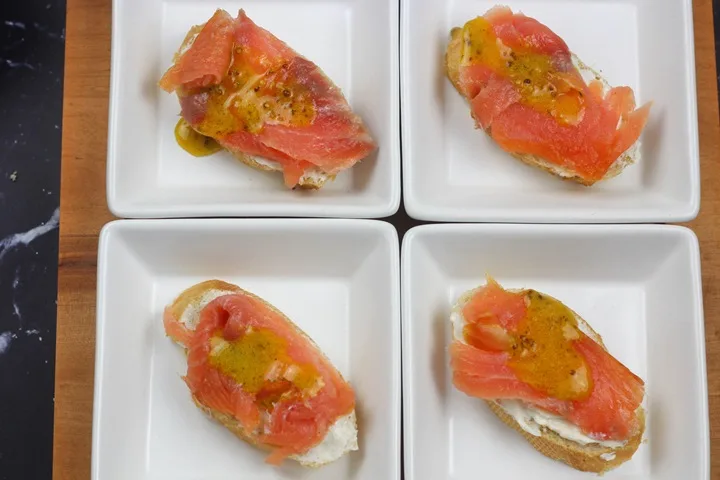 dill smoked salmon tapas